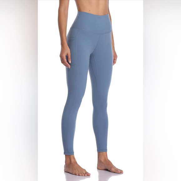 7/8 Leggings with Pockets Size Small - Picture 4 of 7